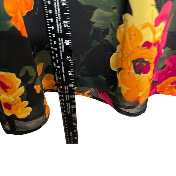 NY Collection Blouse Women's 1X Floral V-Neck Artsy Short Sleeve Top - Picture 6 of 10